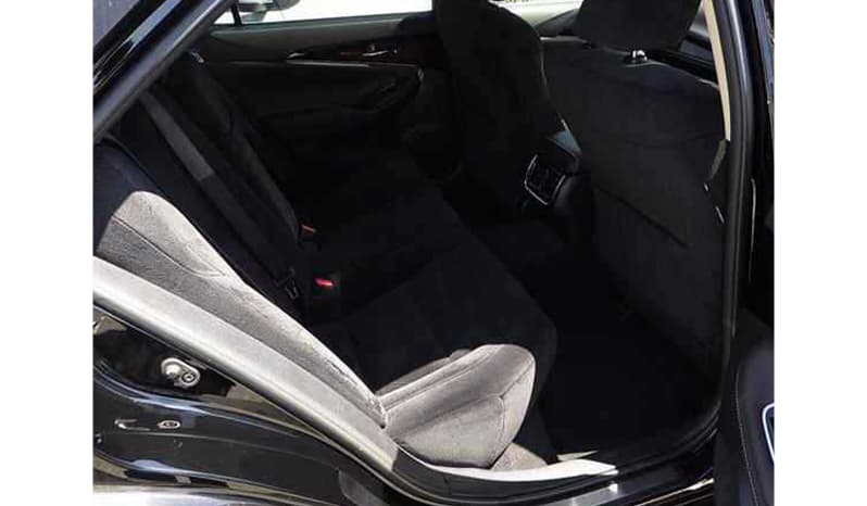 2018 Toyota Crown image-6