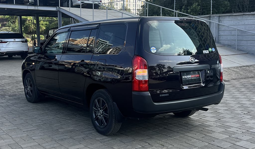 2017 Toyota Succeed UL image-4