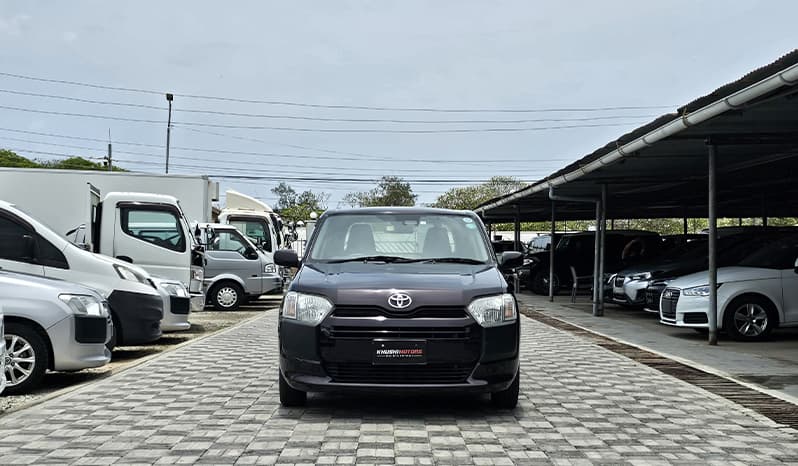2017 Toyota Succeed UL-X image-3