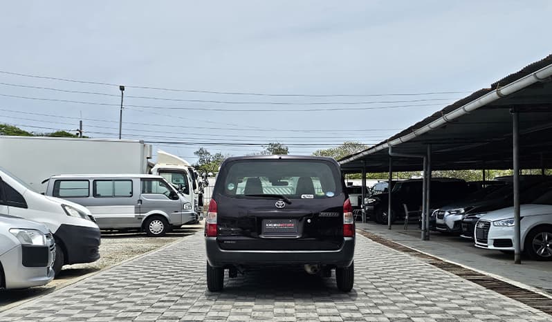 2017 Toyota Succeed UL-X image-17