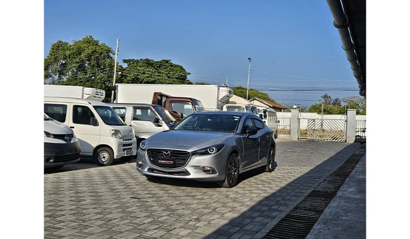 2018 Mazda Axela 22XD L-Package image-3