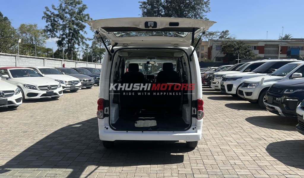 2017 Nissan NV200 Vanette image-10