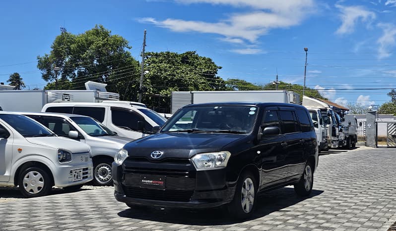 2017 Toyota Succeed U image-3