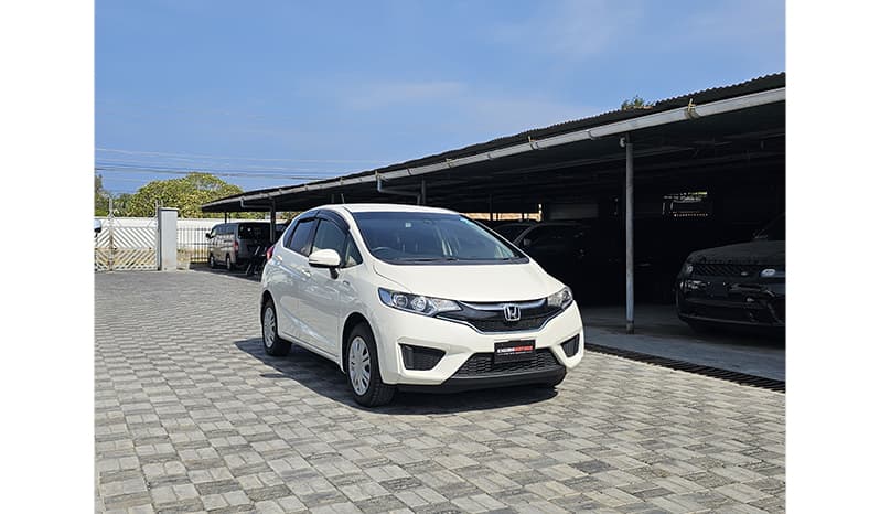 2017 Honda Fit Hybrid image-1