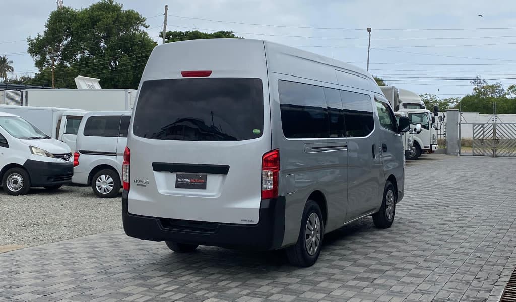 2017 Nissan Caravan 5D image-5