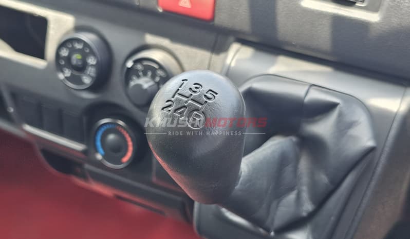2017 Toyota Hiace Long DX Turbo image-10