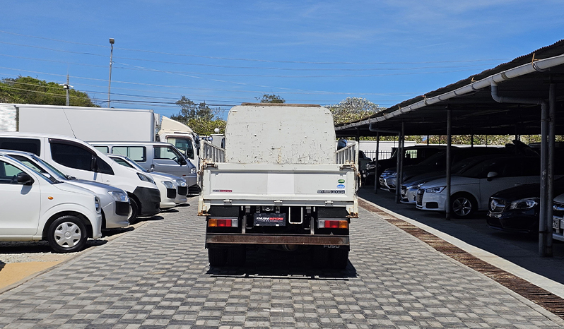 2017 Mitsubishi Fuso 3 Ton image-5