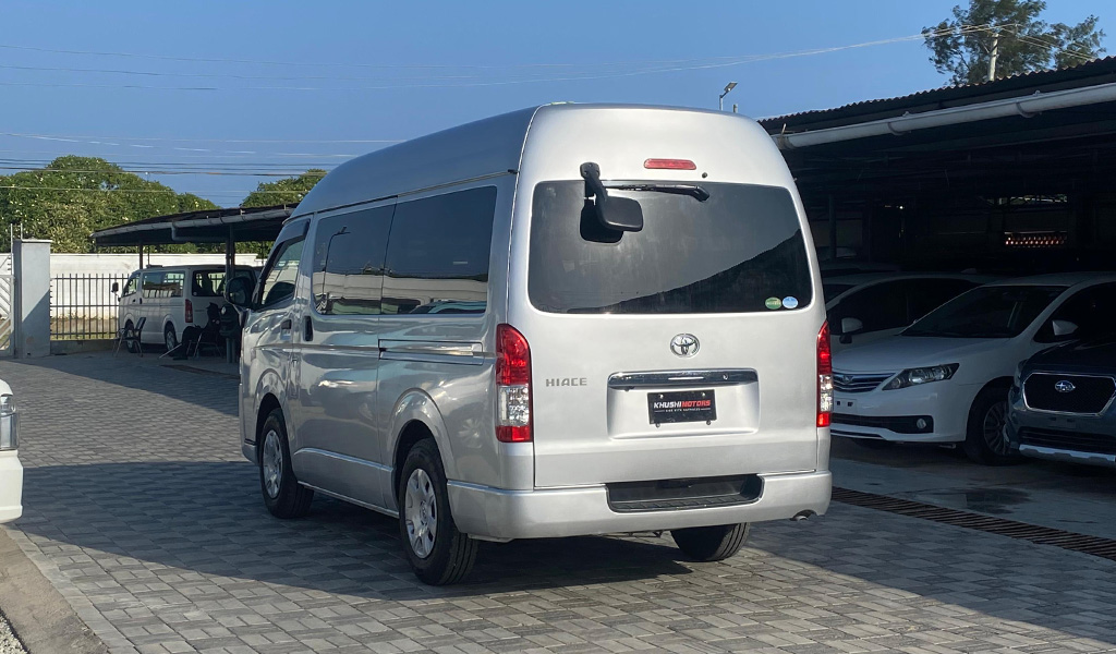 2017 Toyota Hiace DX Package image-4
