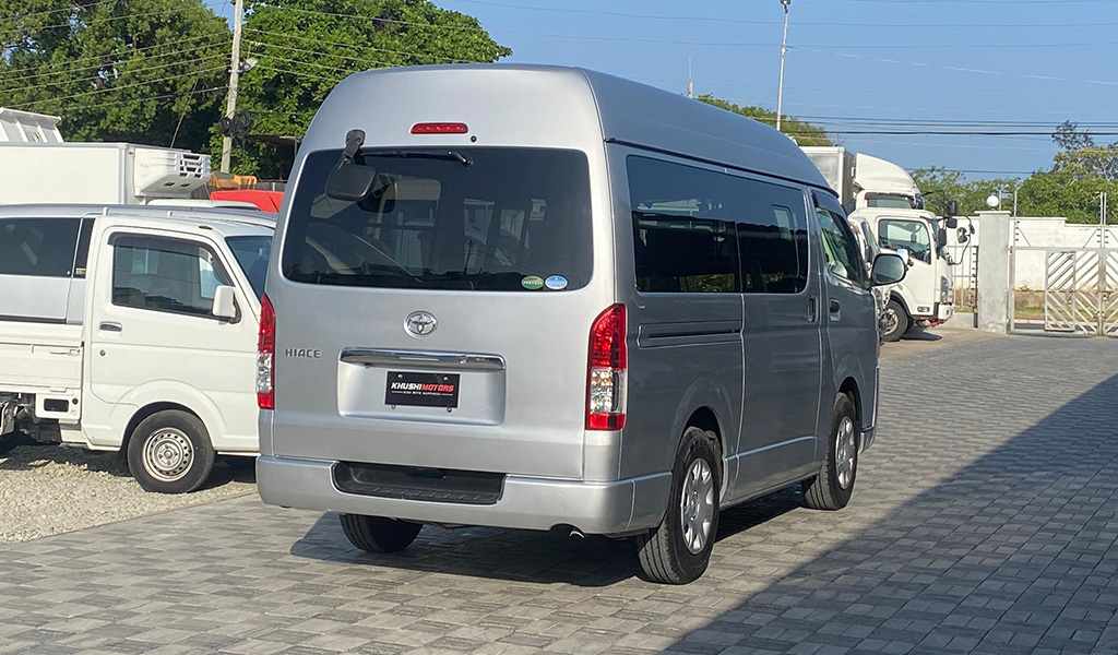 2017 Toyota Hiace DX Package image-5