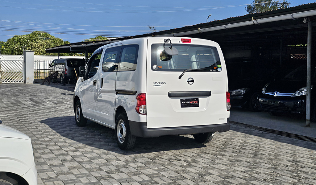 2017 Nissan NV200 Vanette image-4