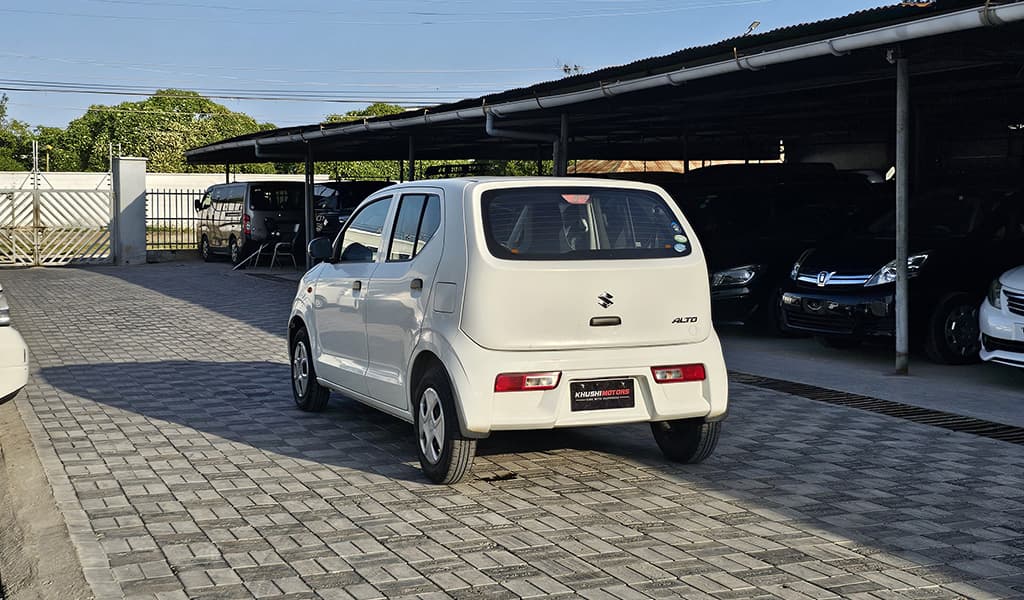 2017 Suzuki Alto F image-4