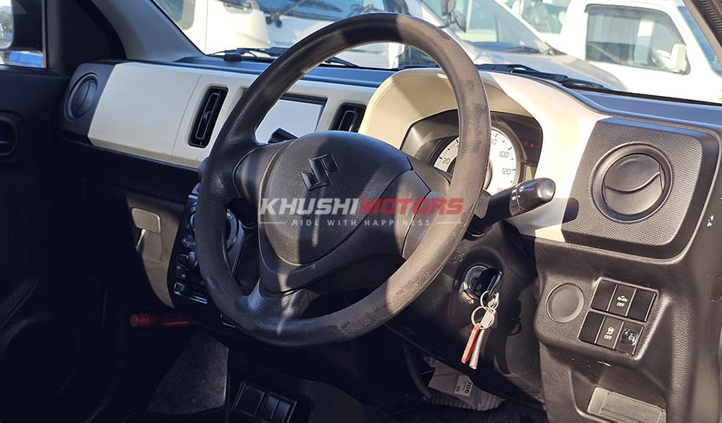 2017 Suzuki Alto F image-7