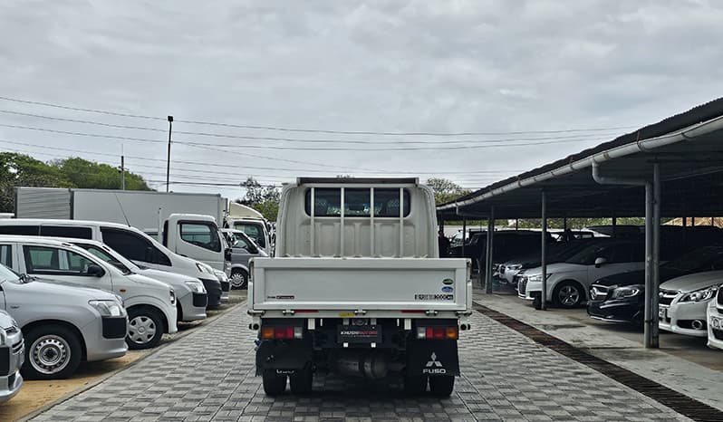 2018 Mitsubishi Fuso 2 Ton image-5