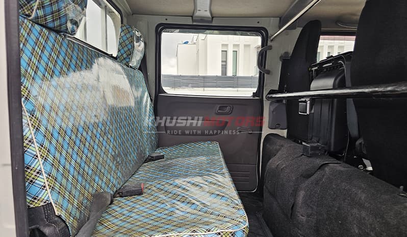 2018 Mitsubishi Fuso 2 Ton image-9