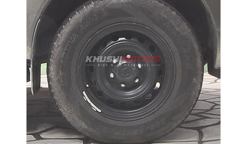 2021 Toyota Hilux image-5