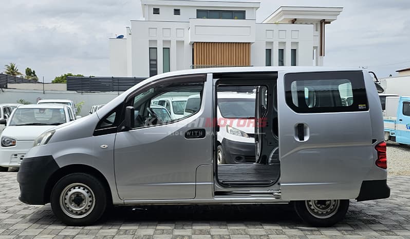 2018 Nissan NV200 Vanette image-9