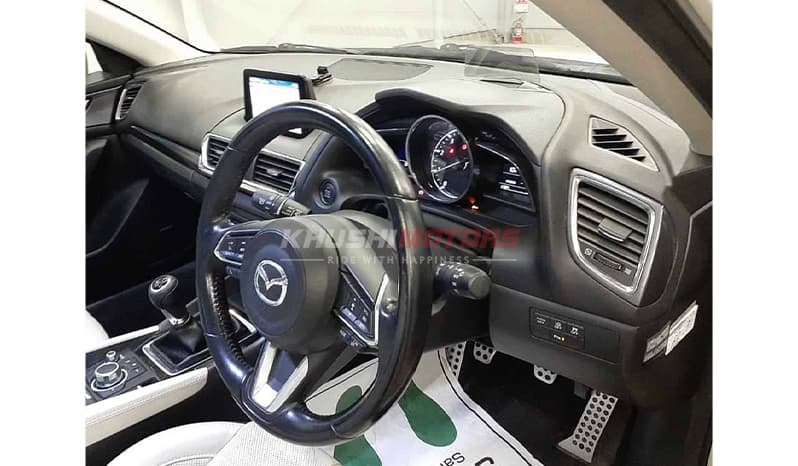 2018 Mazda Axela 22XD L-Package image-5