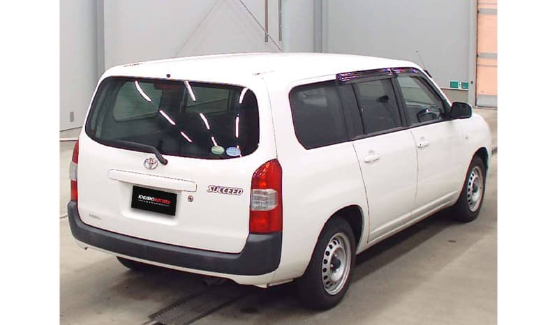 2019 Toyota Succeed UL-X image-3