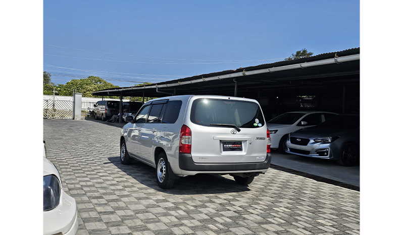 2019 Toyota Succeed UL-X image-4
