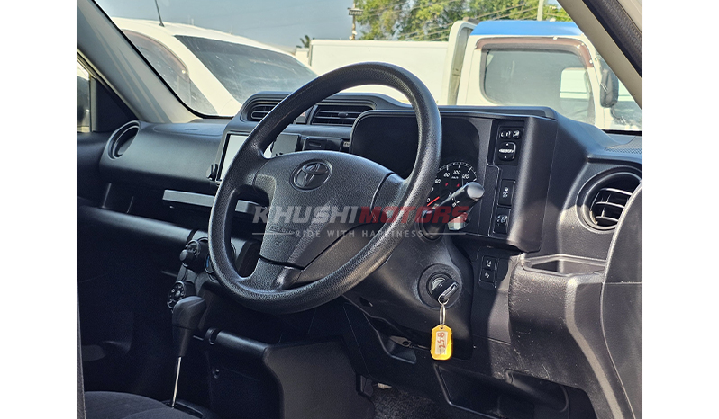 2019 Toyota Succeed UL-X image-7