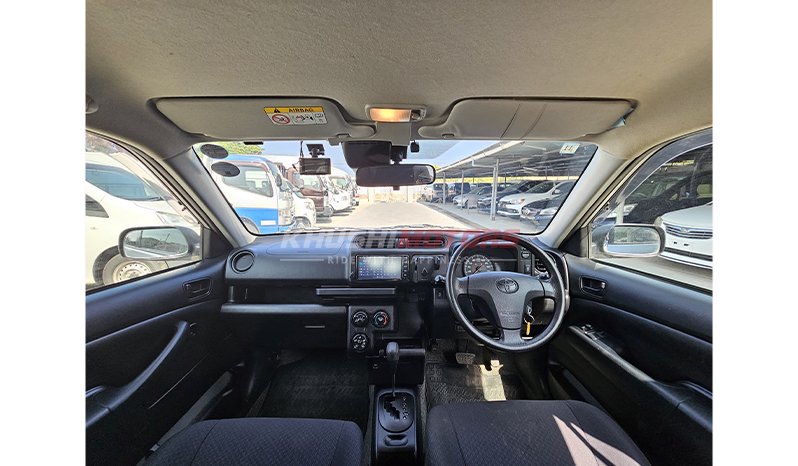 2019 Toyota Succeed UL-X image-8