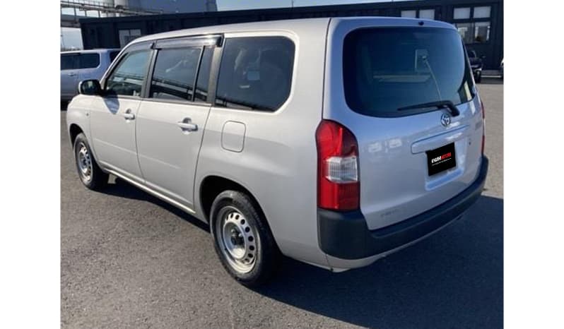 2018 Toyota Succeed image-2
