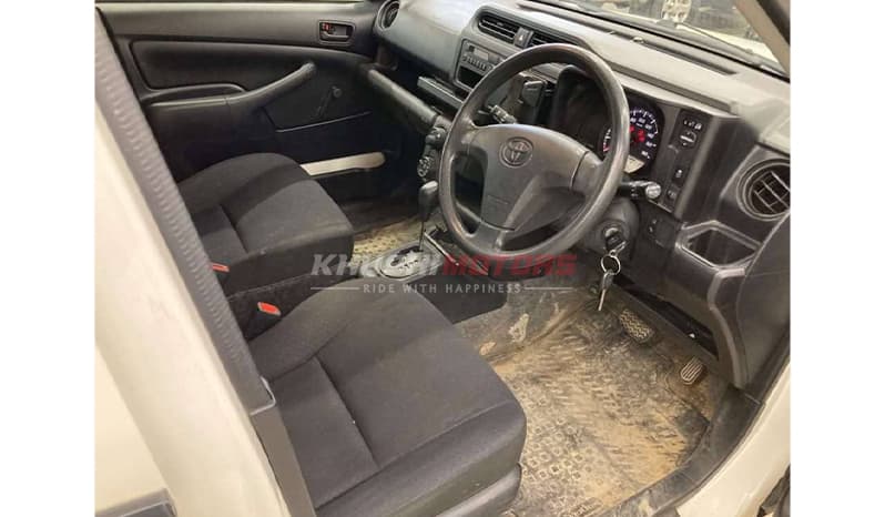 2019 Toyota Probox DX Comfort image-6