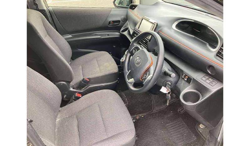 2019 Toyota Sienta Fanbase X image-7