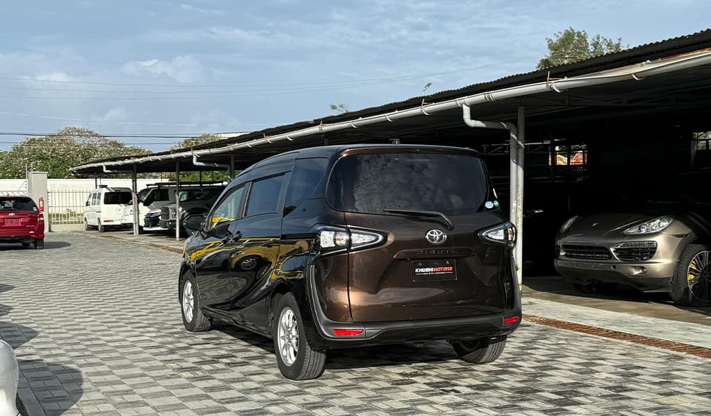 2019 Toyota Sienta Fanbase X image-12