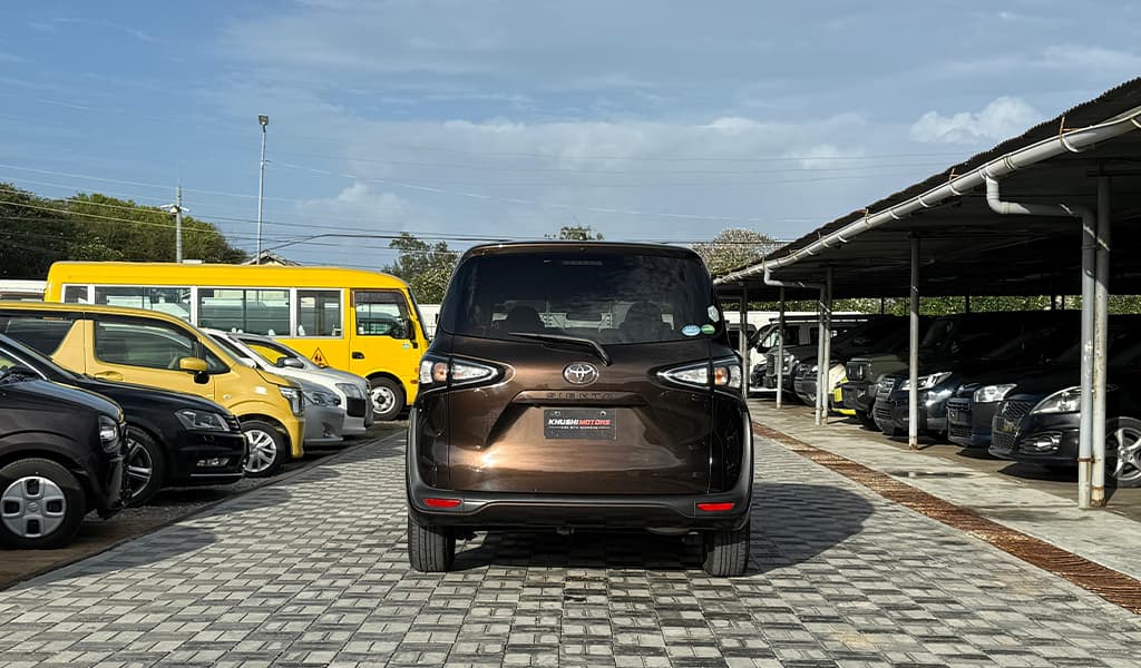 2019 Toyota Sienta Fanbase X image-13