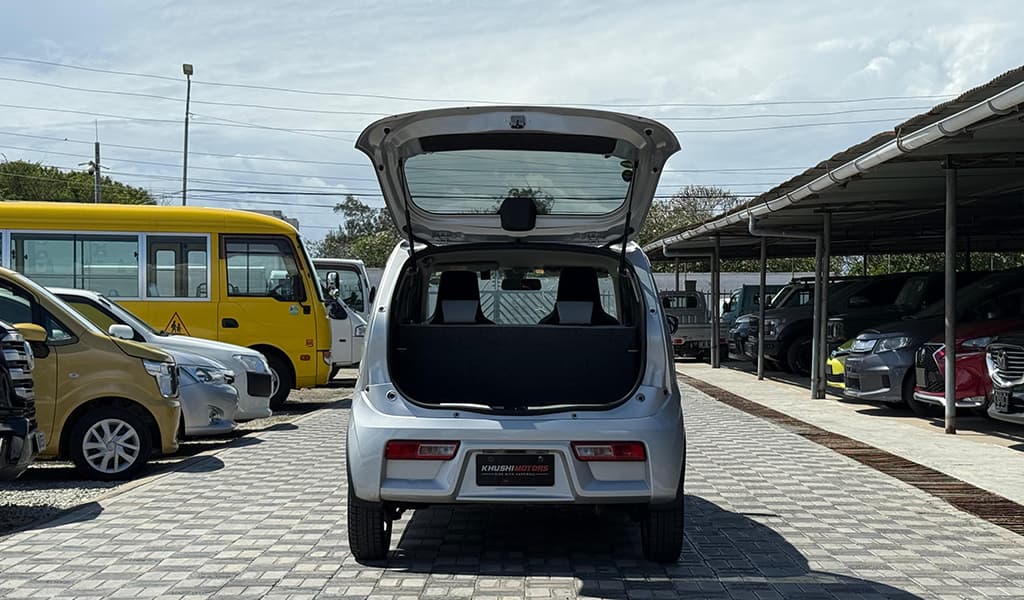 2018 Suzuki Alto X image-13