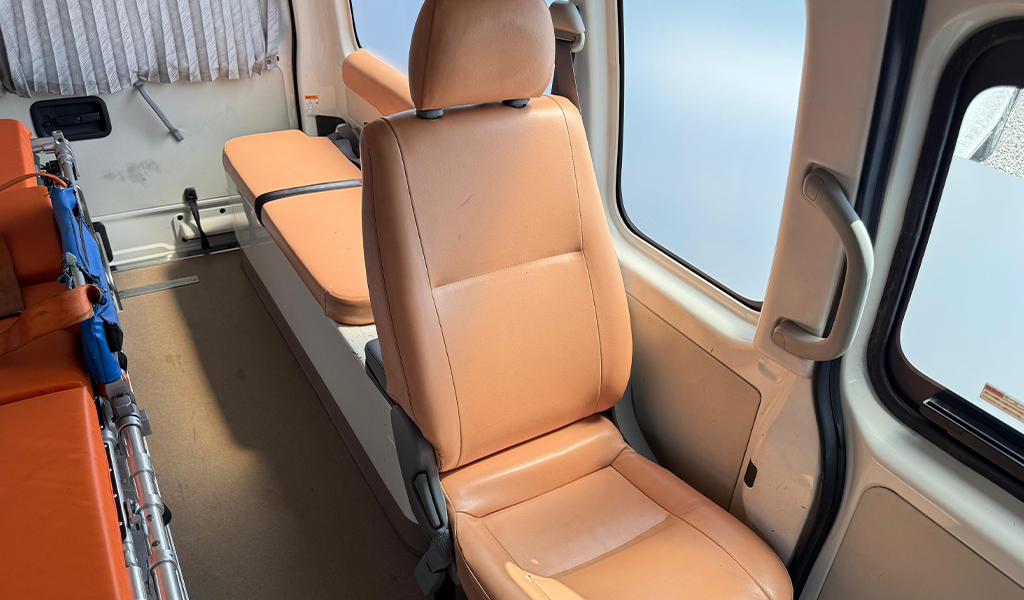 2018 Toyota Hiace Ambulance image-9