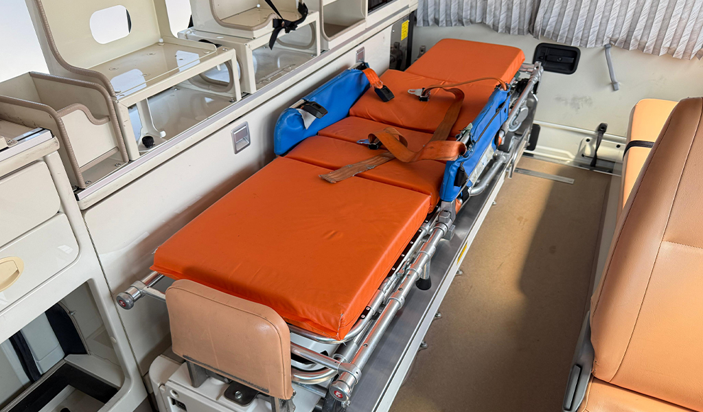 2018 Toyota Hiace Ambulance image-10