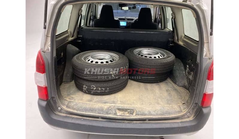 2019 Toyota Probox DX Comfort image-7