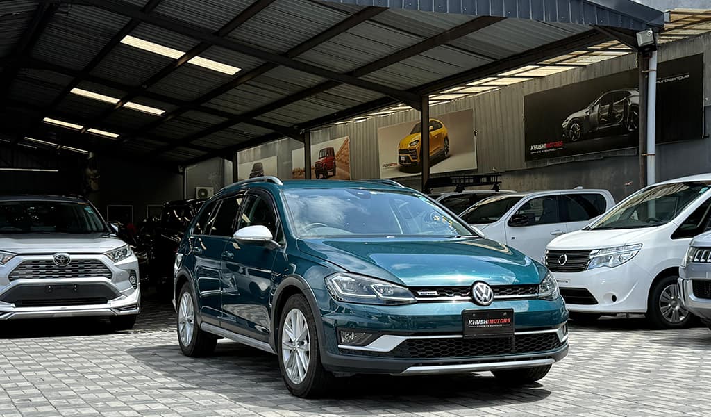 2018 Volkswagen Golf Alltrack TSI 4 Motion image-1