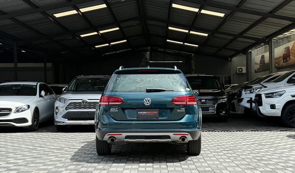 2018 Volkswagen Golf Alltrack TSI 4 Motion image-11