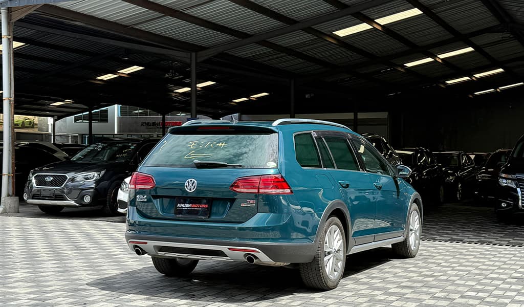 2018 Volkswagen Golf Alltrack TSI 4 Motion image-12