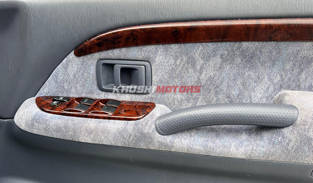 2001 Toyota Land Cruiser Prado image-24