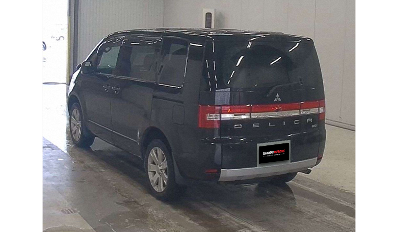 2018 Mitsubishi Delica Power Package D image-2