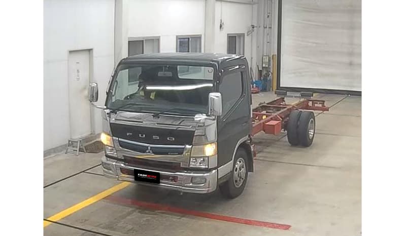 2018 Mitsubishi Canter image-1