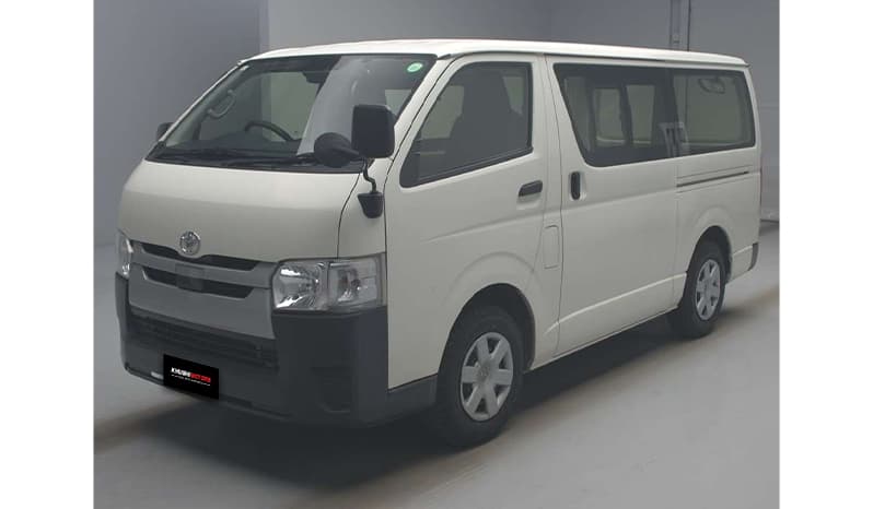 2018 Toyota Hiace image-2