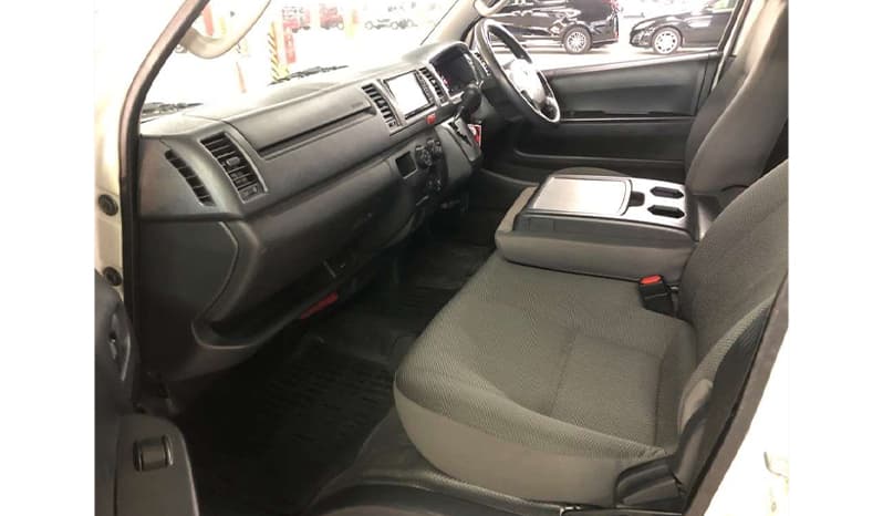 2018 Toyota Hiace image-8