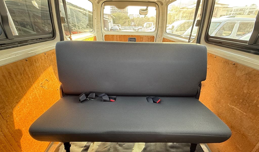2018 Toyota Hiace image-19