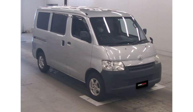 2018 Toyota Townace DX image-1