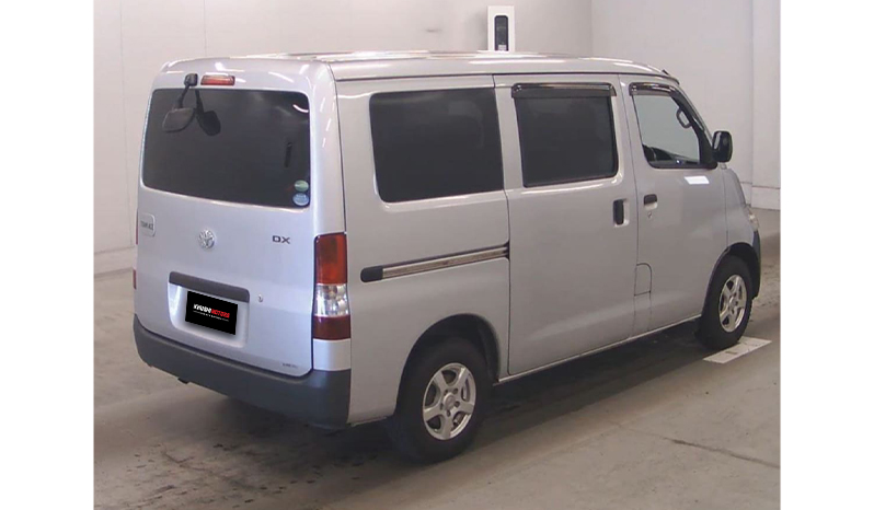 2018 Toyota Townace DX image-4