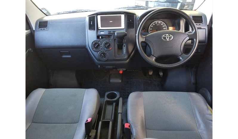 2018 Toyota Townace DX image-5
