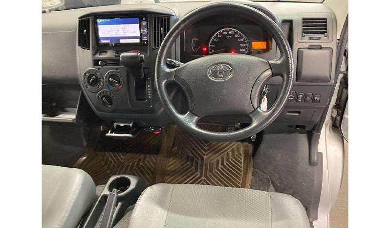 2018 Toyota Townace GL image-6
