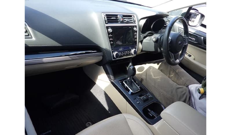 2018 Subaru Outback Limited image-6