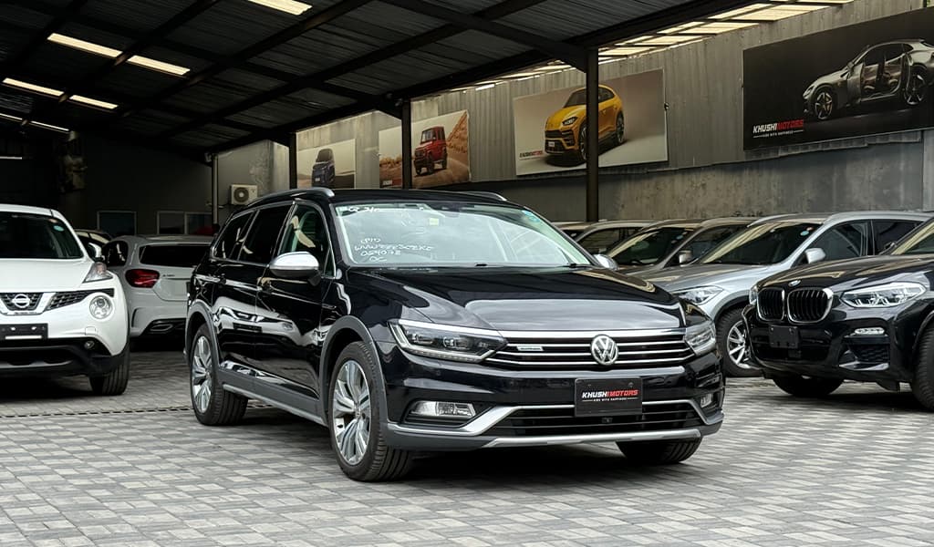 2019 Volkswagen Passat Alltrack image-1