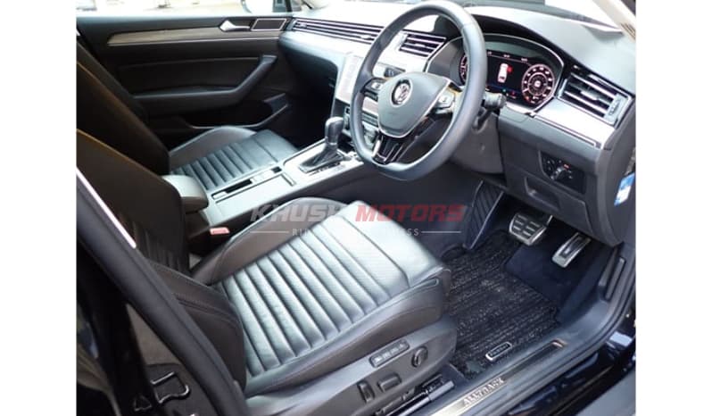 2019 Volkswagen Passat Alltrack image-6